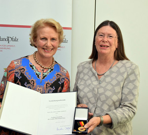 Umweltministerin Ulrike Höfken mit Gisela Born-Siebicke