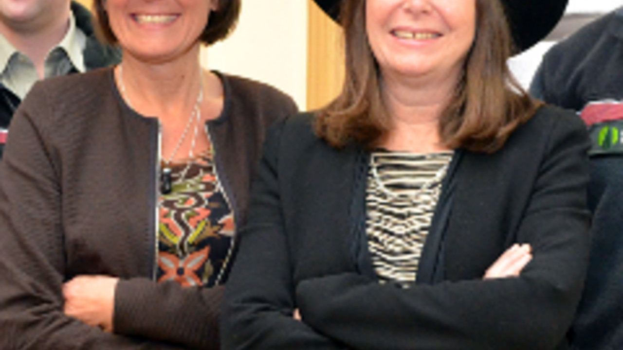 Ministerpräsidentin Malu Dreyer und Umweltministerin Ulrike Höfken nach der Abstimmung im Landtag Ministerpräsidentin Malu Dreyer und Umweltministerin Ulrike Höfken nach der Abstimmung im Landtag