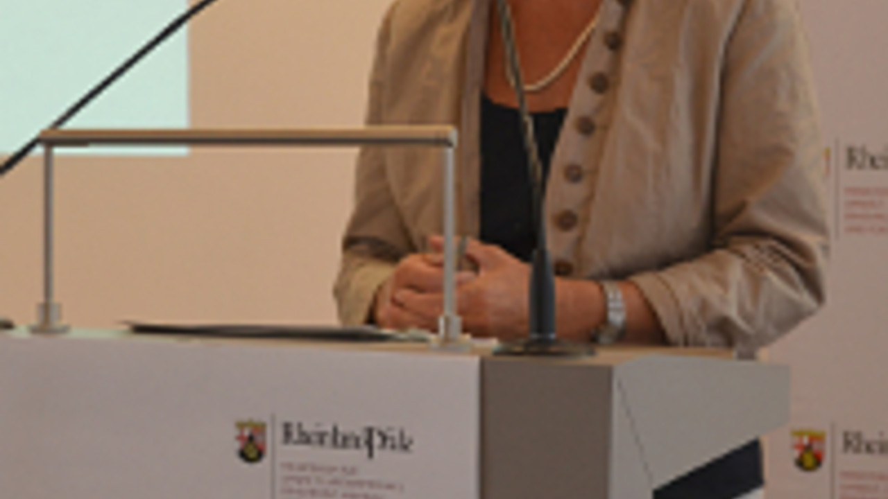 Umweltministerin Höfken bei der Verleihung des Umweltpreises 2013