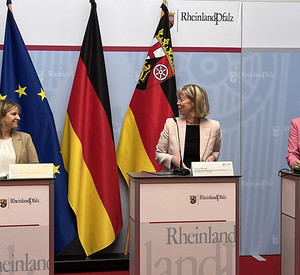 Pressekonferenz mit den Ministerinnen Katrin Eder, Doris Ahnen und Daniela Schmitt