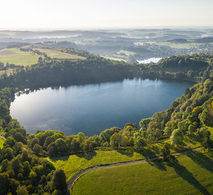 Weinfelder Maar und das Schalkenmehrener Maar