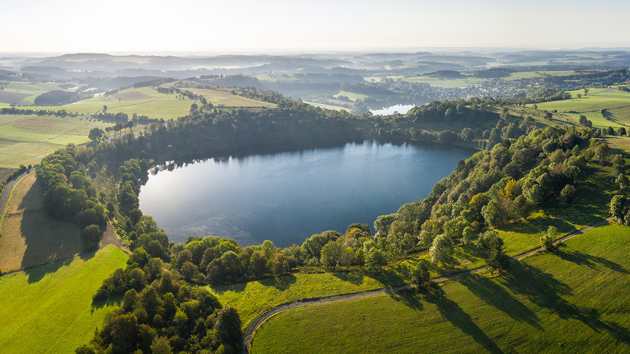Weinfelder Maar und das Schalkenmehrener Maar