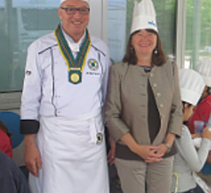 Ernährungsministerin Ulrike Höfken mit Peter Siegmund