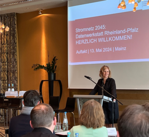 Klimaschutzministerin Katrin Eder beim Auftakt zur Datenwerkstatt Rheinland-Pfalz