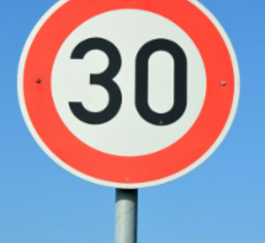 Tempo 30 Schild. Foto: fotolia.de
