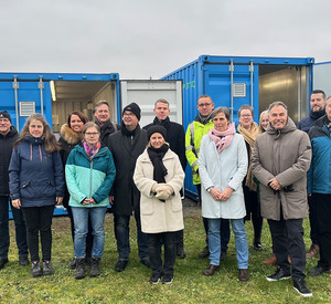 Gruppenfoto mit Klimaschutzministerin Katrin Eder auf der Kläranlage Landstuhl 