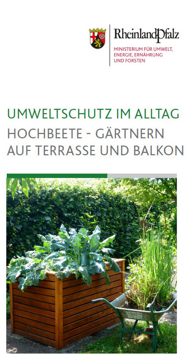 Titelseite des Flyers "Umweltschutz im Alltag: Hochbeete - Gärtnern auf Terrasse und Balkon