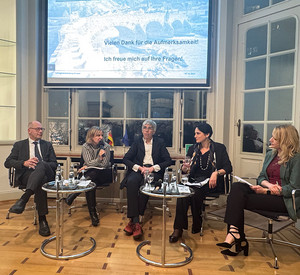 Podiumsdiskussion in der Landesvertretung in Brüssel mit Klimaschutzministerin Katrin Eder