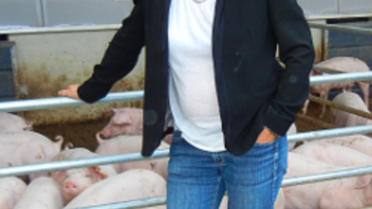 Landwirtschaftsministerin Höfken beim Besuch des Eichenhofs Landwirtschaftsministerin Höfken beim Besuch des Eichenhofs