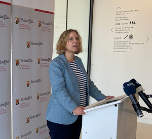 Mobilitätsministerin Katrin Eder