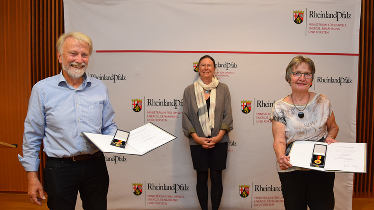 Ilse und Armin Osterheld werden mit der Verdienstmedaille des Landes ausgezeichnet