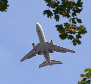 Flugzeug am Himmel