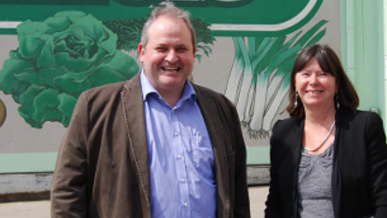 Ernährungsministerin Höfken beim Besuch der Adam Theis GmbH in Hochstadt