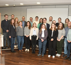 Gruppenbild mit den Teilnehmern des Netzwerktreffens