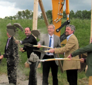 1.Spatenstich mit Staatssekretär Thomas Griese, Foto: SGD Süd