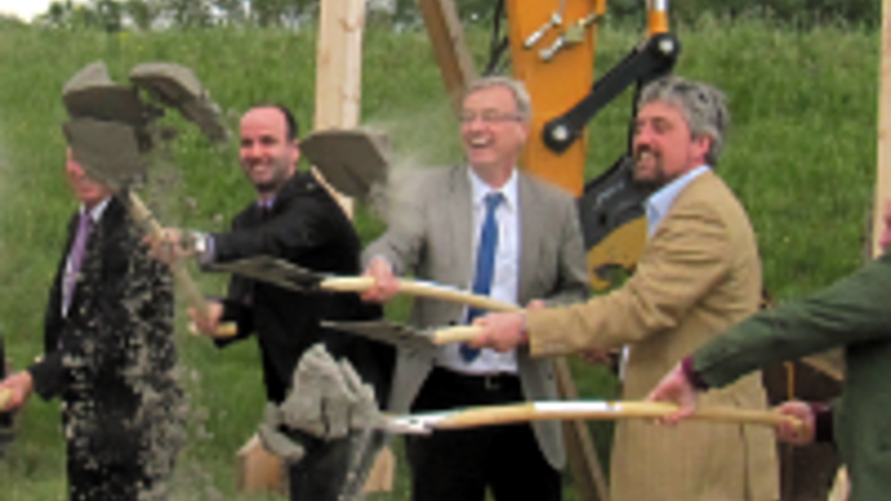 1.Spatenstich mit Staatssekretär Thomas Griese, Foto: SGD Süd