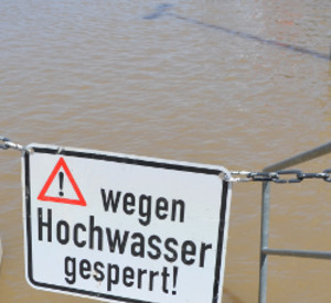 Hochwasser 2013 am Mainzer Rheinufer