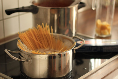 Kochen und Energie sparen: dein Rezept für den Klimaschutz.