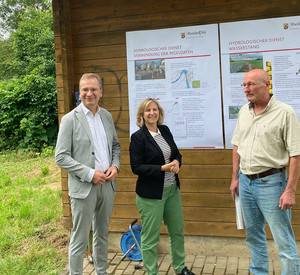 Klimaschutzministerin Katrin Eder, Sinzigs Bürgermeister Andreas Geron und Jürgen Michels von der SGD Nord