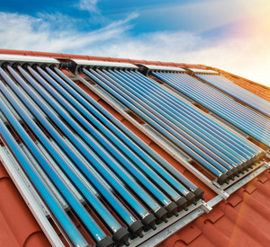 Solarthermieanlage auf Hausdach